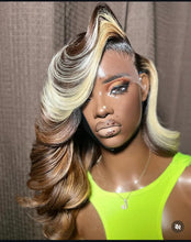 Load image into Gallery viewer, Charm 🤎🤎🤍🤍